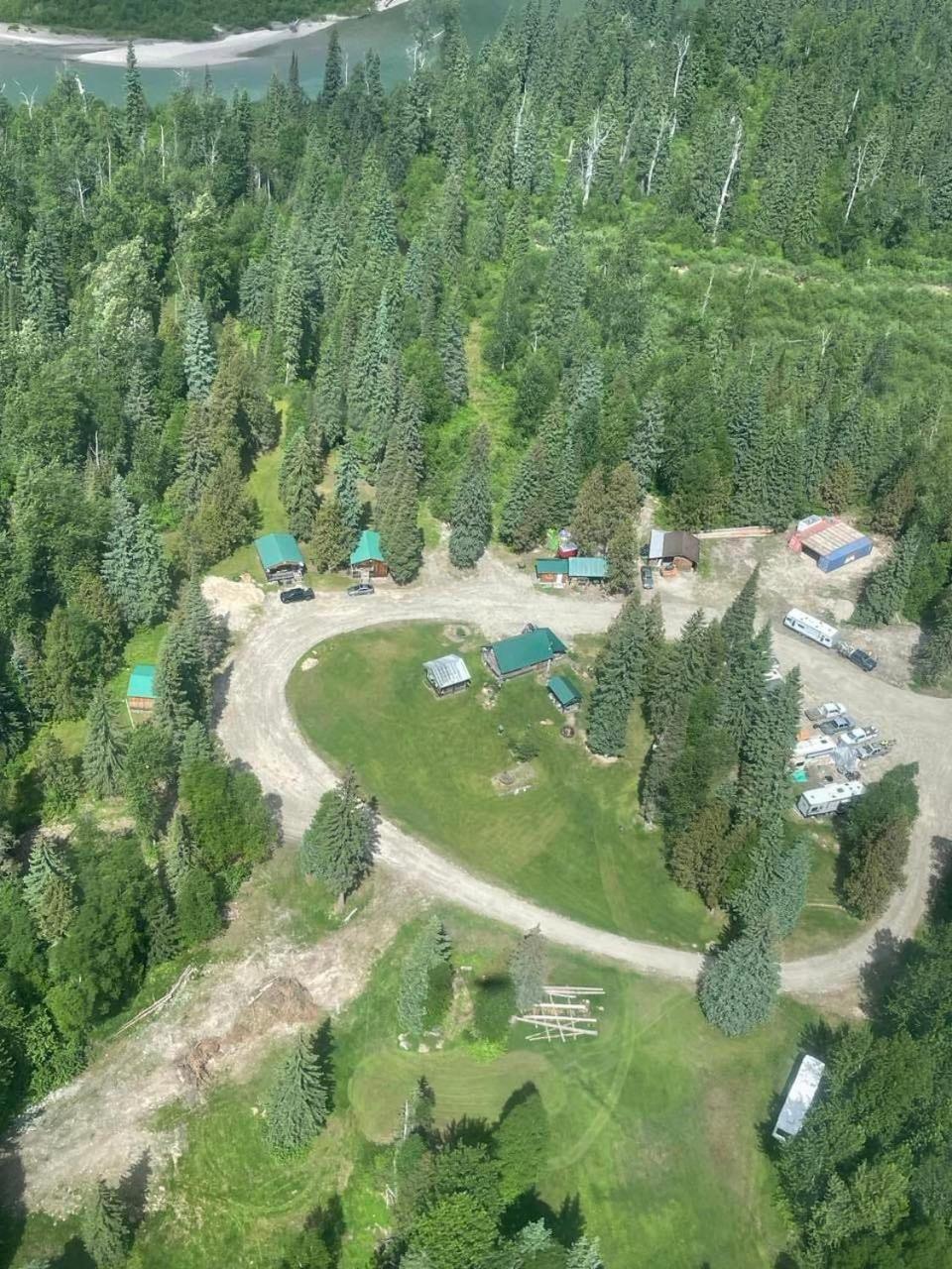 Bone Creek Wilderness Retreat Blue River Exterior foto
